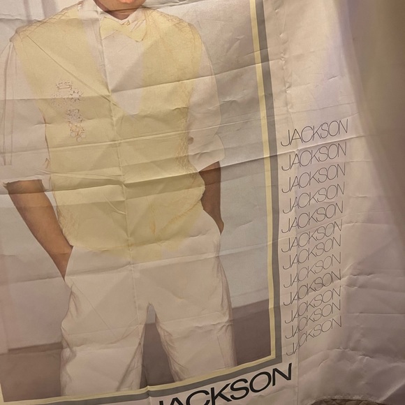 Huge stunning poster size picture of Michael Jackson in yellow nest on fabric - Picture 5 of 10